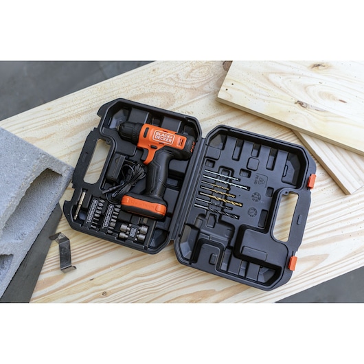 BLACK+DECKER screwdriver envrioment with hand/person included